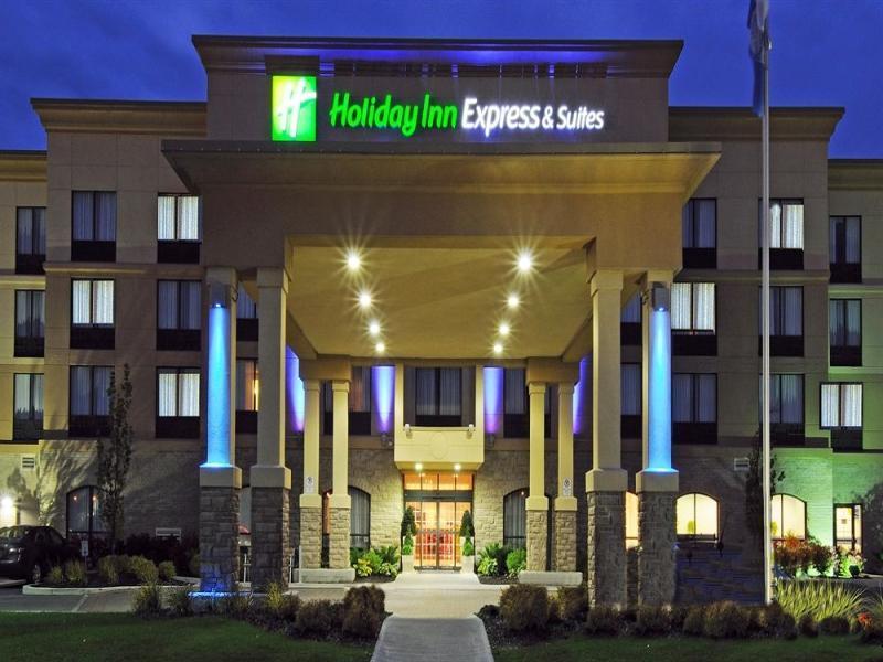 Holiday Inn Express & Suites - Belleville By Ihg Bagian luar foto