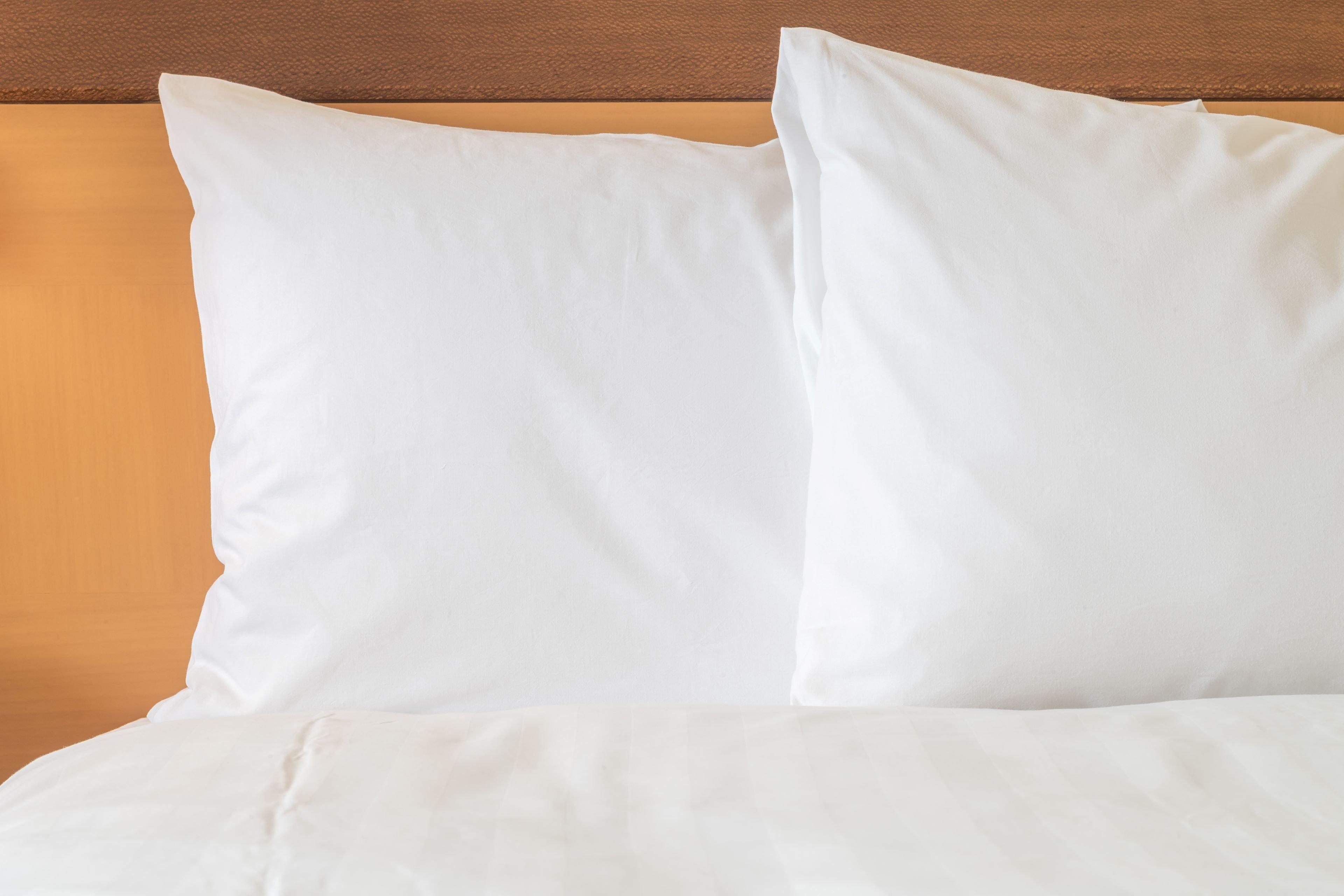 Holiday Inn Express & Suites - Belleville By Ihg Bagian luar foto